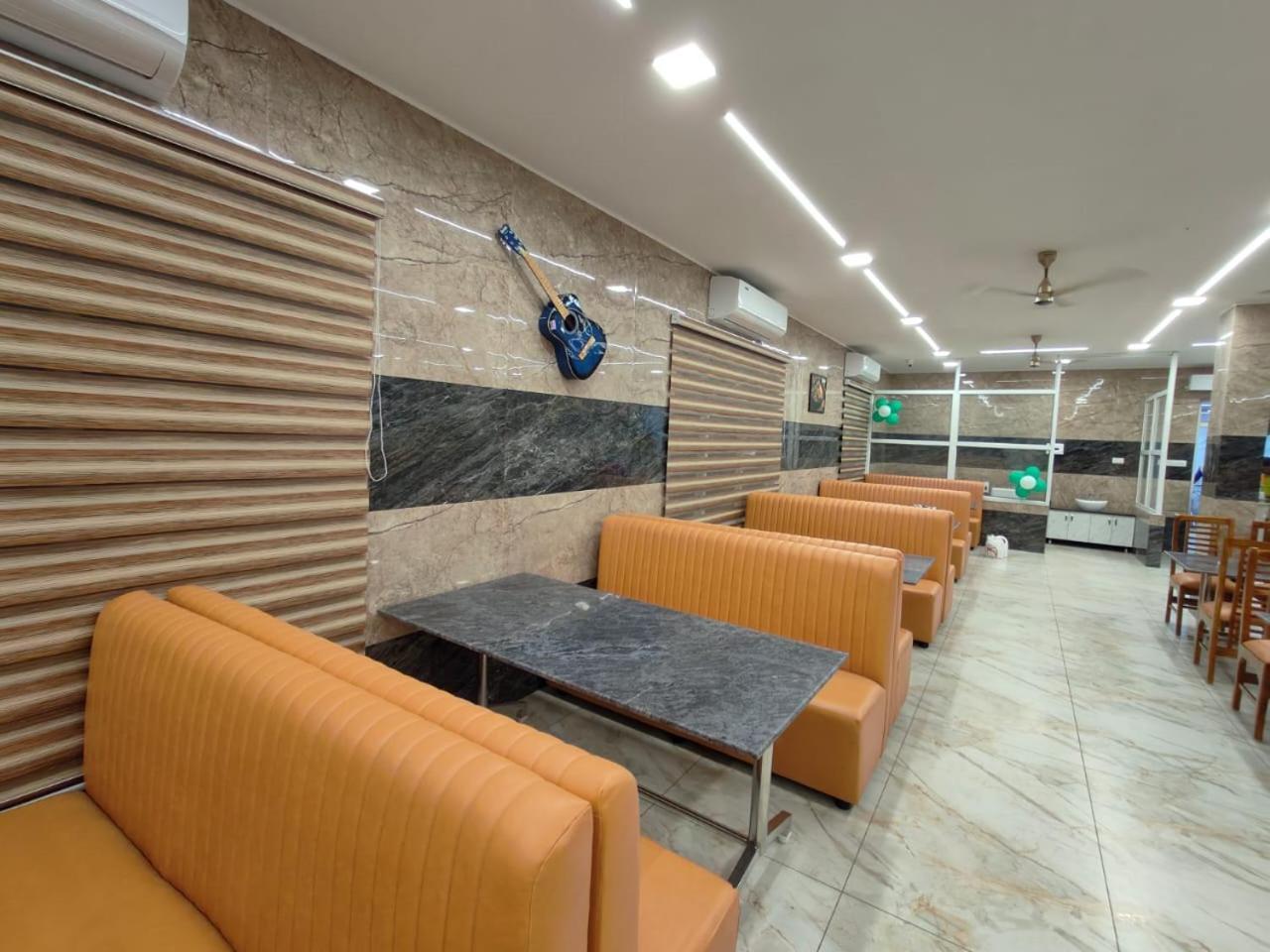 Grand Sangeetham Inn Tiruchchendūr Esterno foto